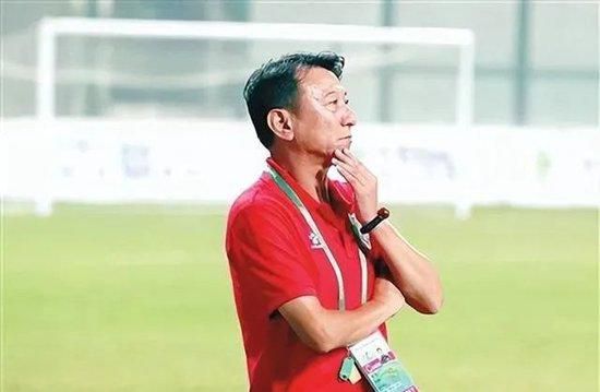 为丈夫晋升的妻子和职场上司